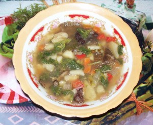 суп с крапивой и грибами.